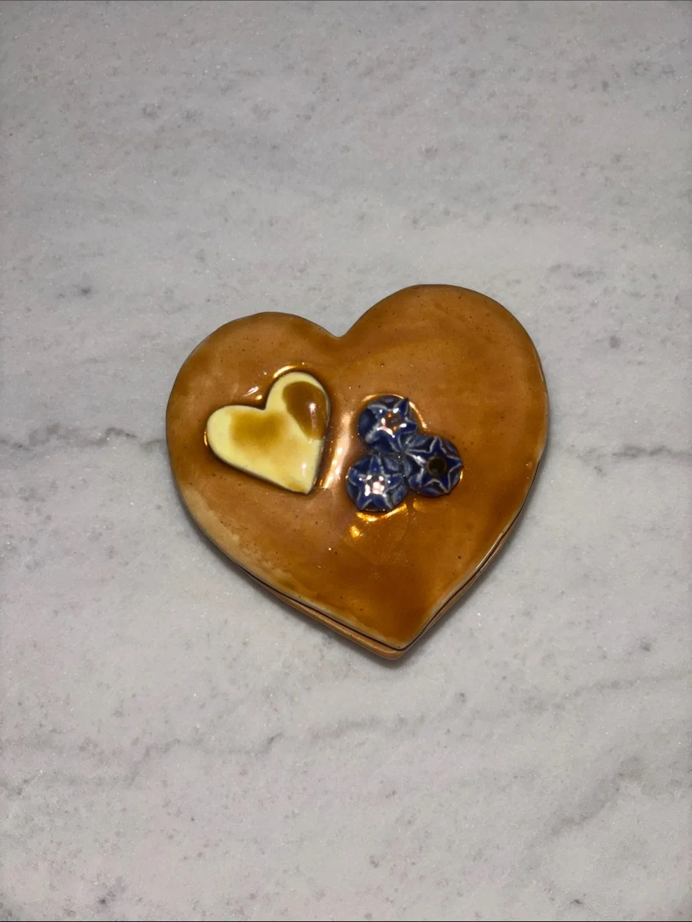 Ceramic Heart Stack Pancake Trinket Box - Syrup , Butter & Blueberry Accent RARE
